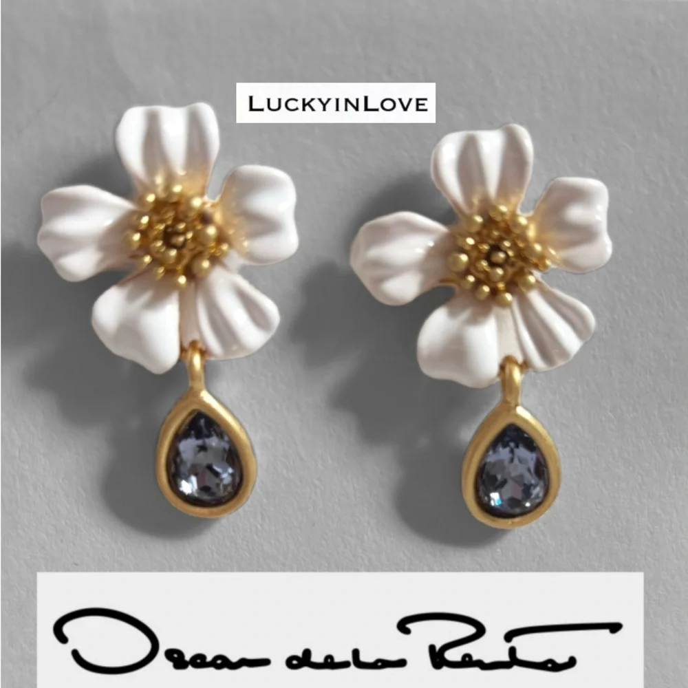 Oscar de la Renta • Baroque Flower drop Crystal Earrings